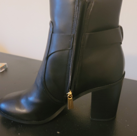 Booties - Picture 6 of 7